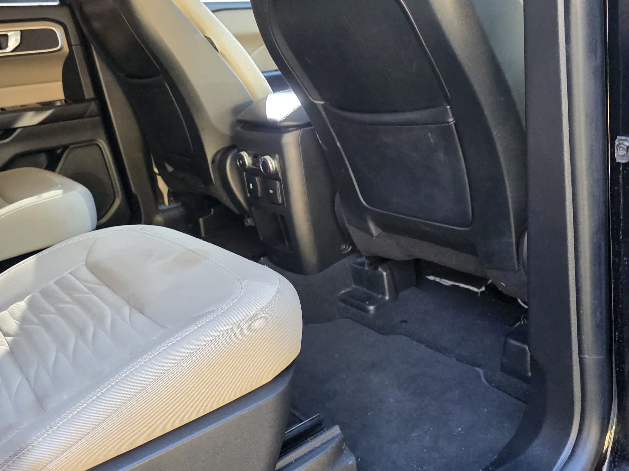 Toyota Camry 2023 Sedan