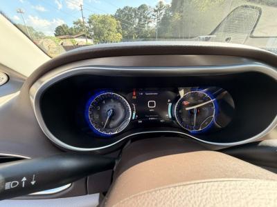 2019 Chrysler Pacifica Touring L Plus Pacifica Touring L Plus Mini Van 4D photo 5