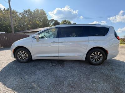 2019 Chrysler Pacifica Touring L Plus Pacifica Touring L Plus Mini Van 4D photo 3