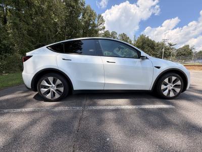 2022 Tesla Y Long Range AWD photo 4