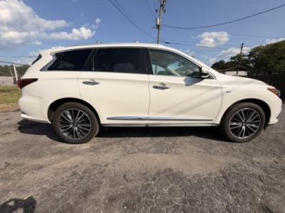 2016 Infinity QX60 AWD photo 2